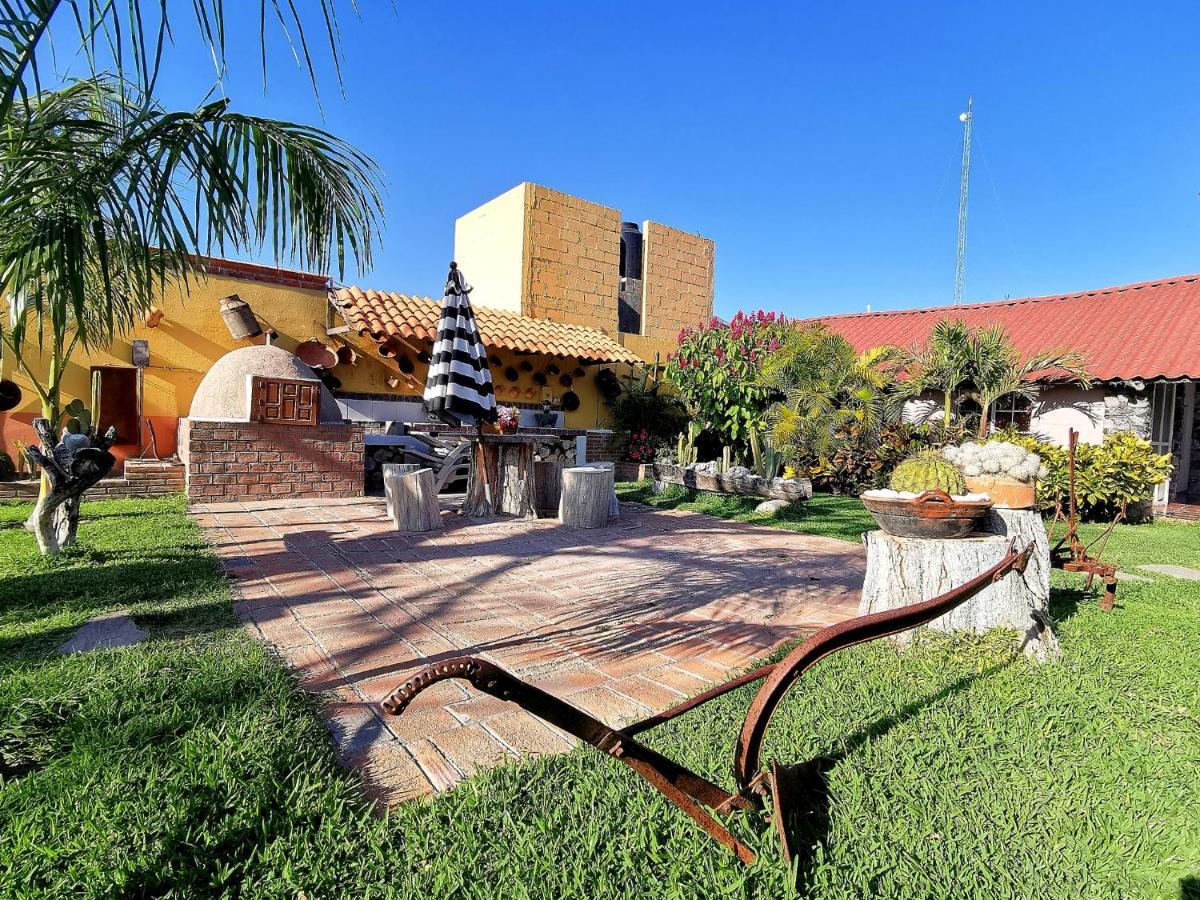 Hotel La Estancia Río Verde Exterior foto