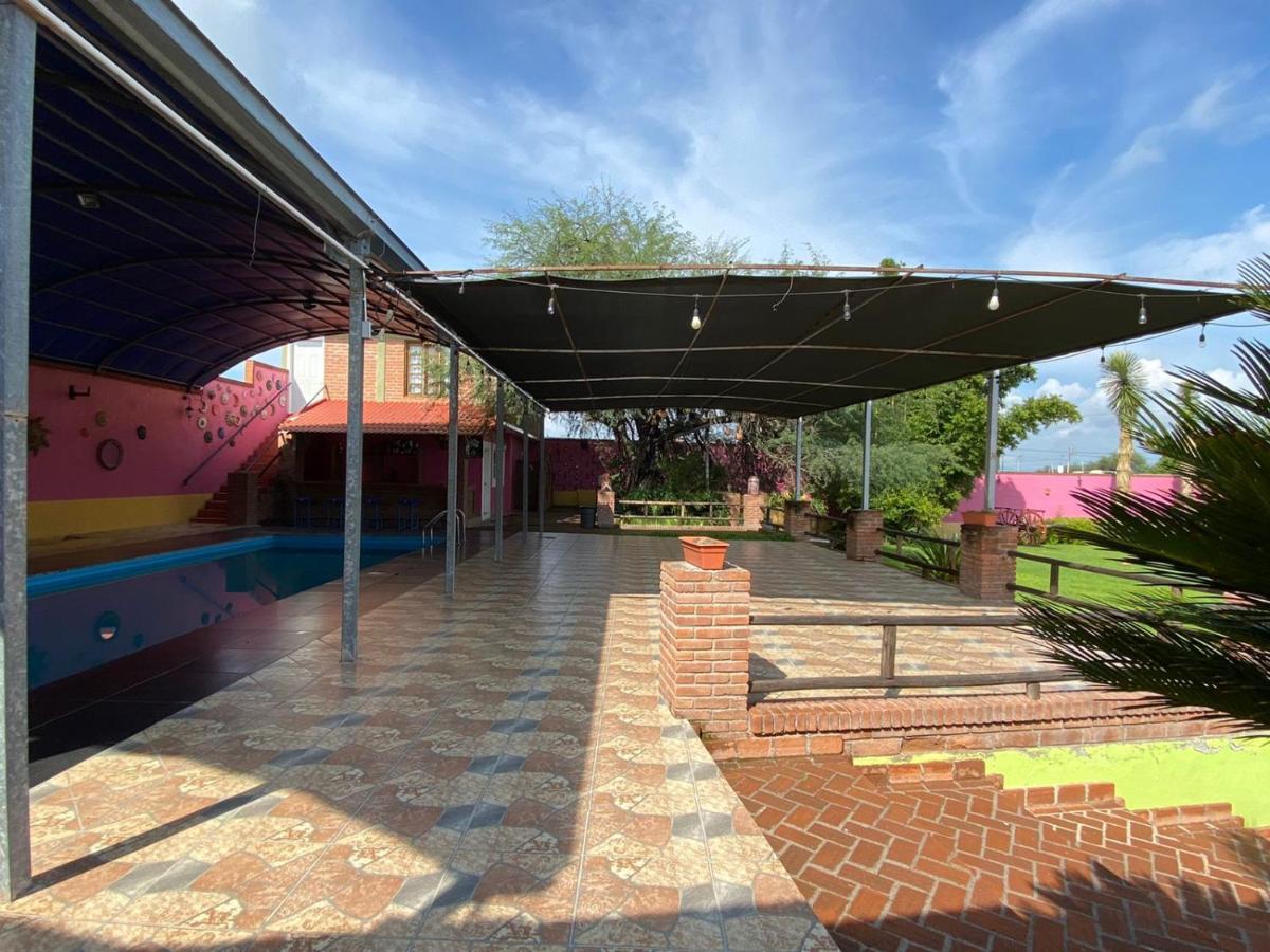 Hotel La Estancia Río Verde Exterior foto